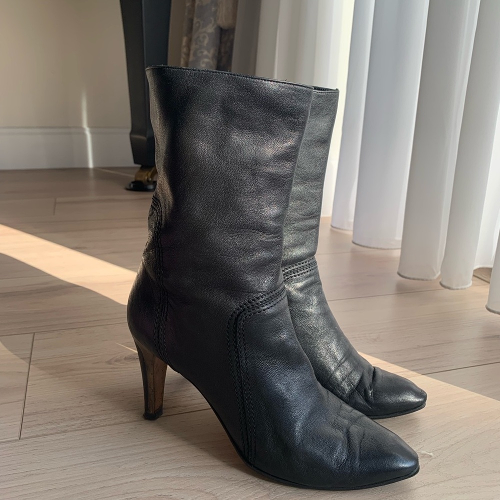 Jimmy Choo Short leather boots with heel size 7.5 European 38